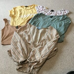 Set of 5 crop tops